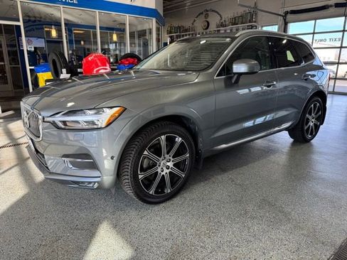 Used 2018 Volvo XC60 T6 Inscription w/ Convenience Package image 4
