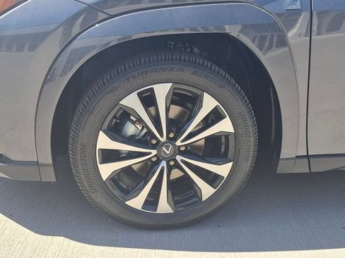 New 2026 Lexus UX 300h AWD image 10