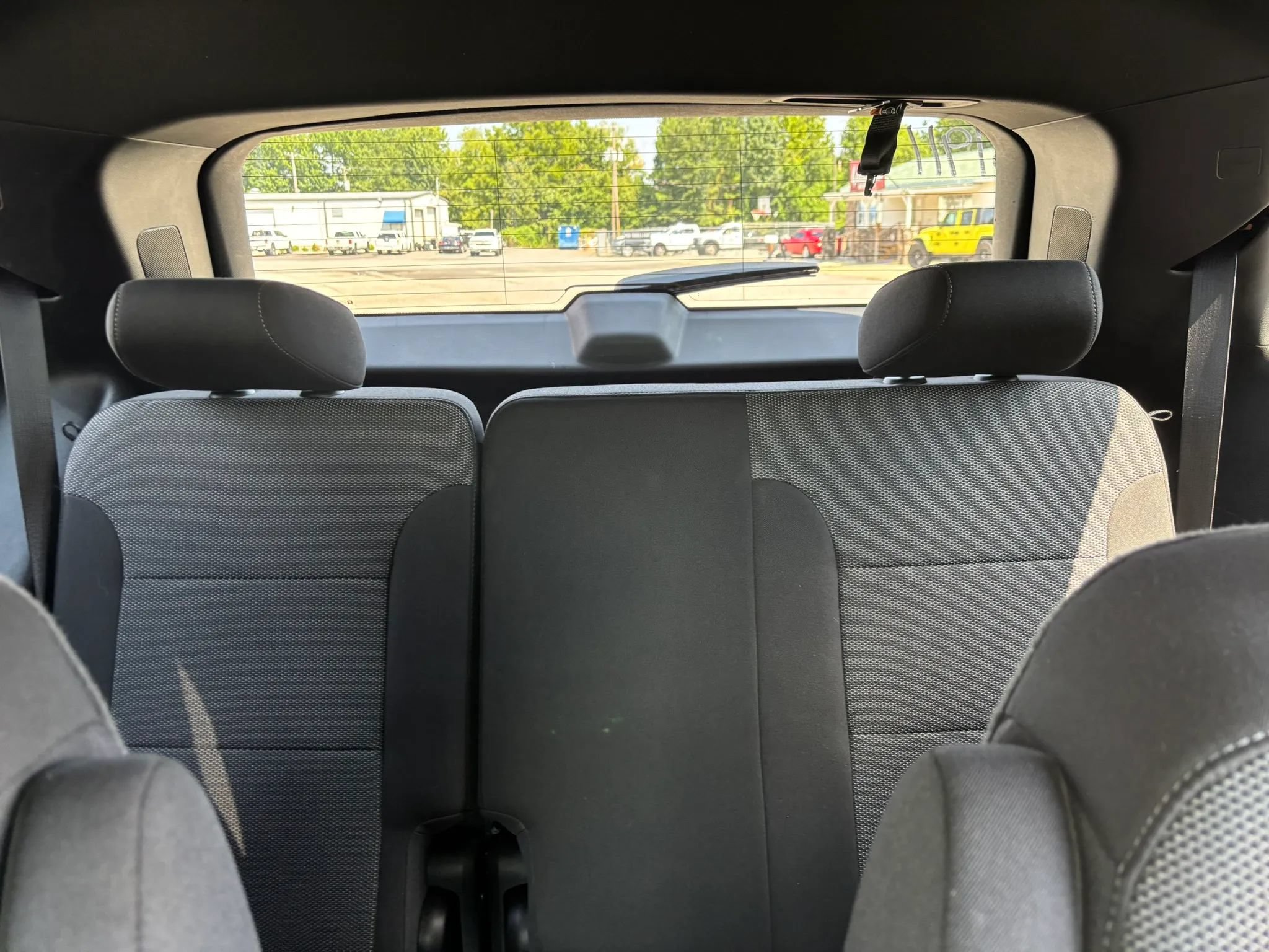Used 2022 Chevrolet Traverse LT FWD image 15