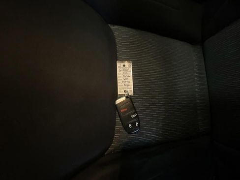 Used 2012 Chrysler 300 RWD image 29