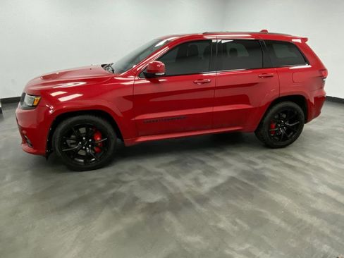 Used 2018 Jeep Grand Cherokee SRT w/ Trailer Tow Group IV image 3