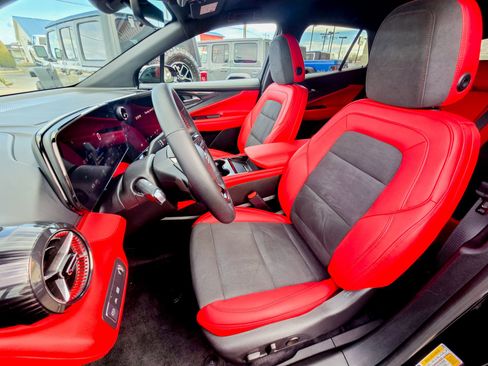 Used 2024 Chevrolet Blazer EV RS image 27