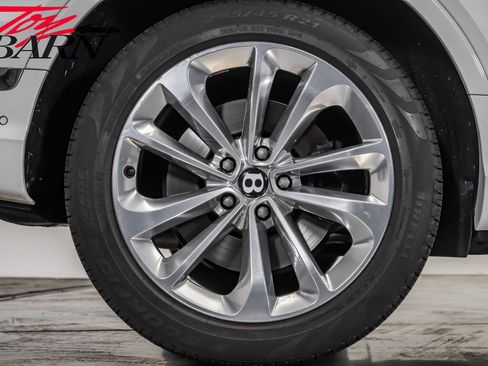 Used 2021 Bentley Bentayga image 15