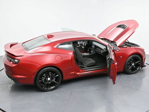 Used 2019 Chevrolet Camaro SS image 31