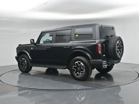 New 2026 Ford Bronco Outer Banks image 6