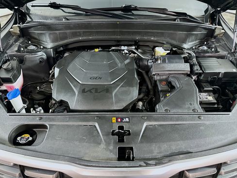 Used 2025 Kia Telluride S FWD image 37