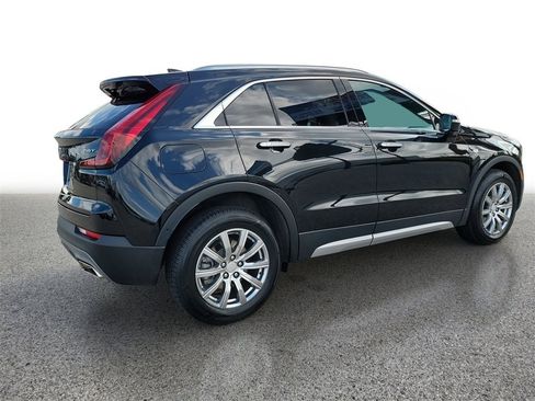 Certified 2023 Cadillac XT4 Premium Luxury w/ Technology Package image 4