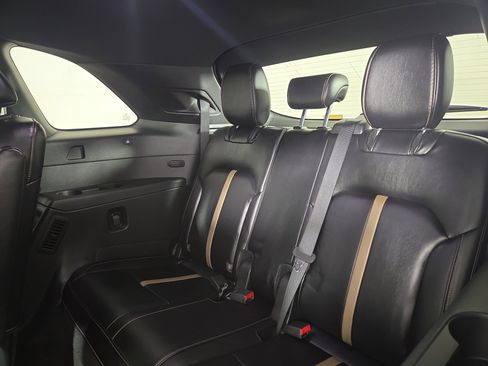 Certified 2025 MAZDA CX-90 3.3 Turbo S w/ Premium Package image 13