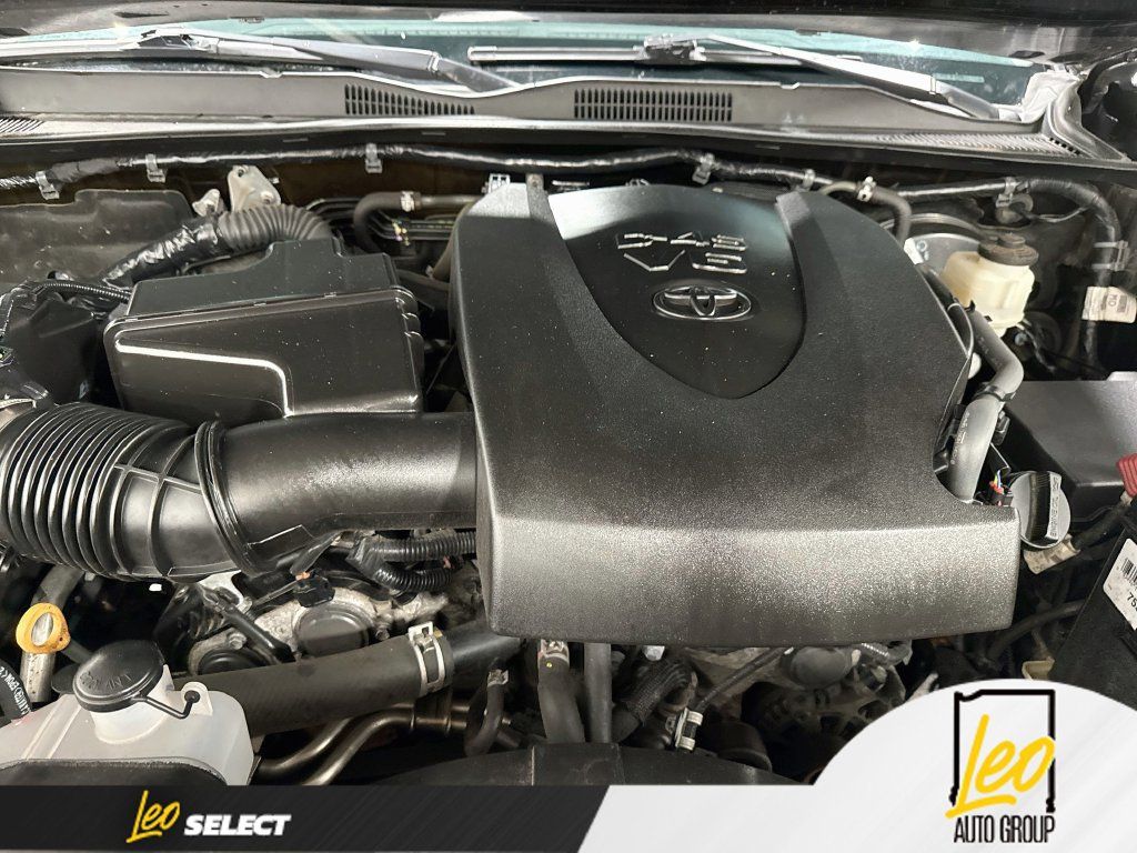Used 2021 Toyota Tacoma SR AWD/4WD image 30