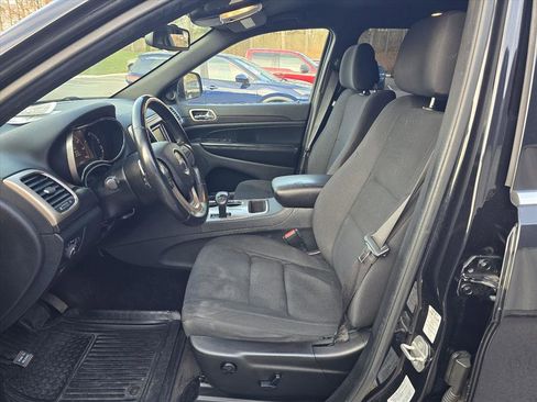 Used 2015 Jeep Grand Cherokee Laredo w/ Quick Order Package 23E image 9