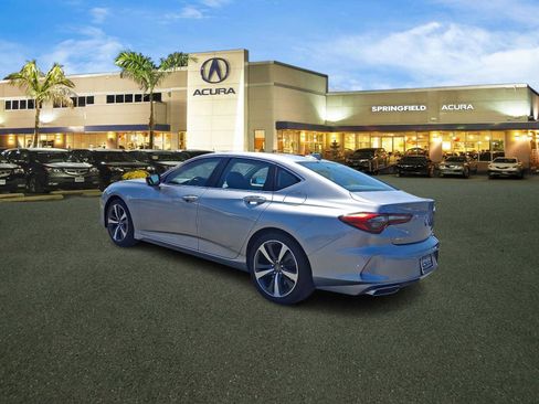 Used 2025 Acura TLX w/ Technology Package FWD image 5