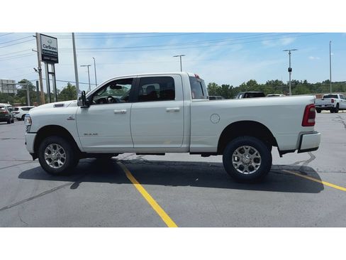 Used 2024 RAM 2500 Laramie AWD/4WD image 5