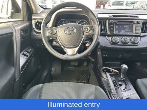 Used 2017 Toyota RAV4 LE image 17