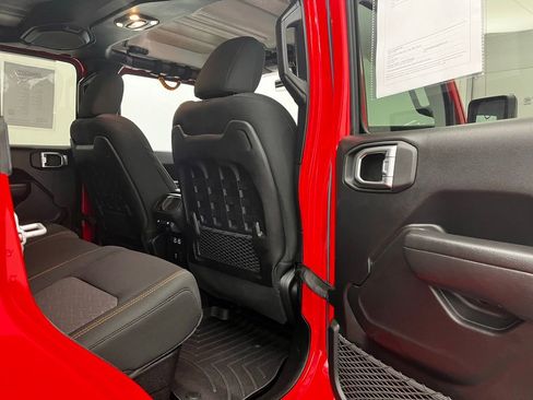 Used 2022 Jeep Gladiator Mojave w/ Trailer Tow Package image 30