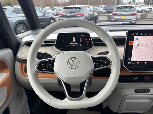 New 2025 Volkswagen ID. Buzz Pro S Plus image 19