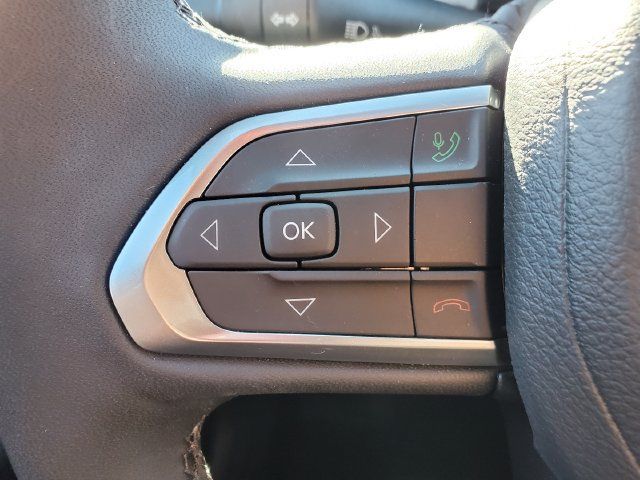 Certified 2025 Jeep Compass Limited AWD/4WD image 9