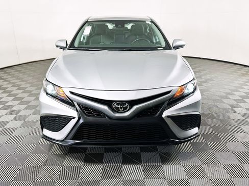 Used 2023 Toyota Camry SE image 8