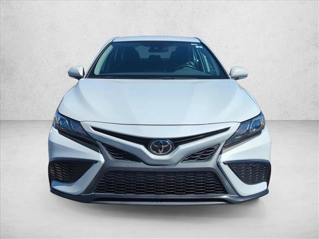 Used 2023 Toyota Camry SE FWD image 2