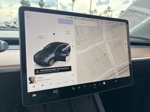 Used 2023 Tesla Model Y Long Range image 26