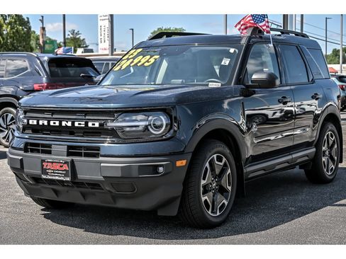 Used 2023 Ford Bronco Sport Outer Banks w/ Tech Package AWD/4WD image 6