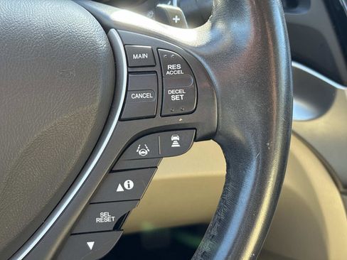 Used 2017 Acura ILX w/ Premium Package image 19