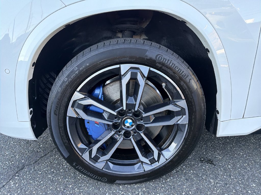 Used 2024 BMW X1 M35i w/ Shadowloine Package AWD/4WD image 16