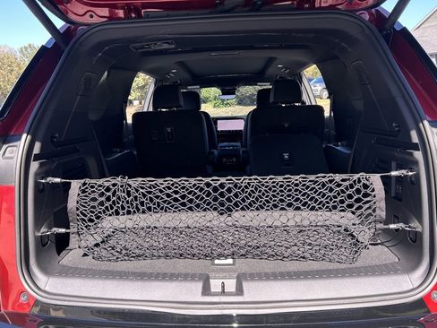 Used 2024 Chevrolet Traverse RS w/ LPO, Floor Liner Package image 46