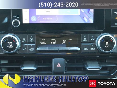 Used 2023 Toyota Highlander XLE image 26