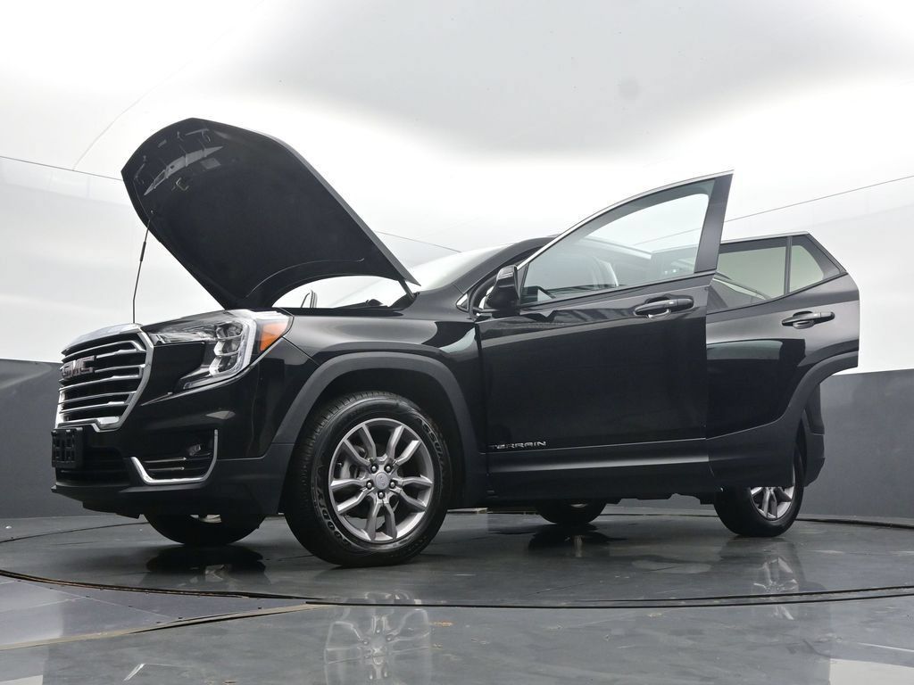 Used 2024 GMC Terrain SLT AWD/4WD image 62