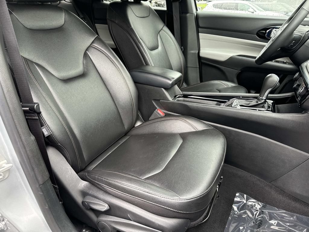 Used 2024 Jeep Compass Limited AWD/4WD image 27