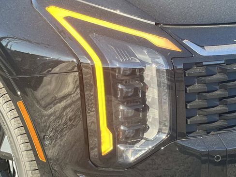 New 2026 Kia Sportage SX AWD/4WD image 9