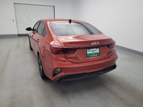 Used 2024 Kia Forte LXS w/ LXS Technology Package FWD image 6
