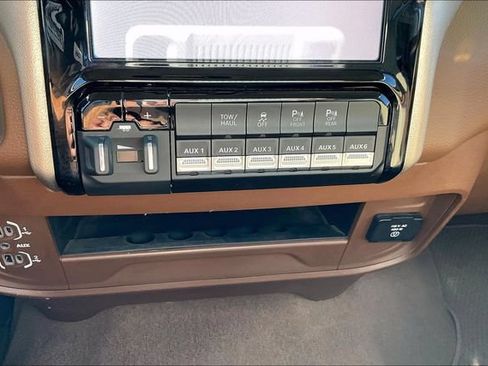 Used 2023 RAM 2500 Laramie AWD/4WD image 24