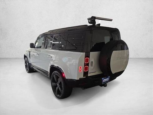 Used 2024 Land Rover Defender 110 X-Dynamic SE AWD/4WD image 7