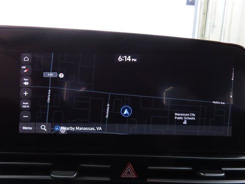 Used 2023 Hyundai Elantra SEL w/ Convenience Package FWD image 20