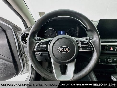 Used 2021 Kia Forte LXS FWD image 11
