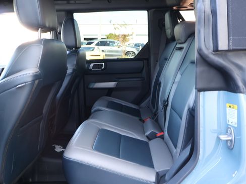 Used 2022 Ford Bronco Outer Banks image 13