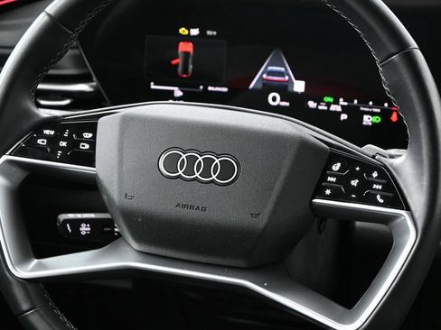 Used 2025 Audi Q5 Premium Plus w/ Premium Plus AWD/4WD image 13