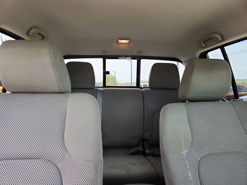 Used 2018 Nissan Frontier SV image 22