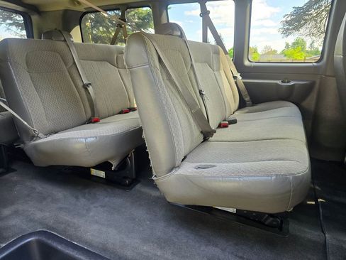 Used 2013 Chevrolet Express 2500 LT w/ LT Preferred Equipment Group RWD image 20