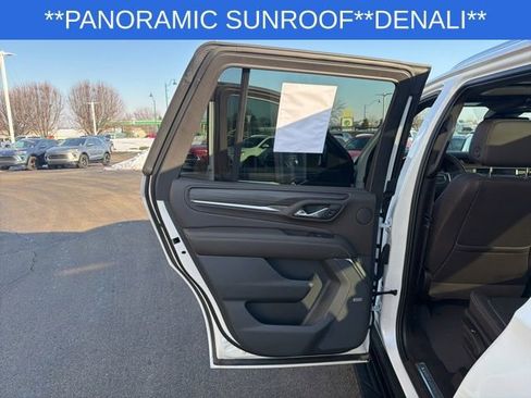 Used 2023 GMC Yukon Denali image 26