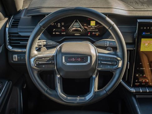 Used 2024 GMC Acadia Elevation image 26