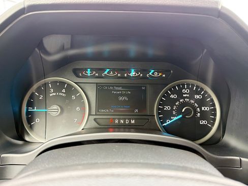Used 2020 Ford F150 XLT w/ Equipment Group 302A Luxury AWD/4WD image 18