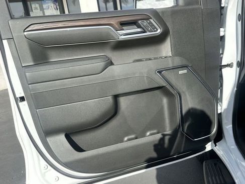 New 2026 GMC Sierra 1500 SLT w/ SLT Premium Package image 23