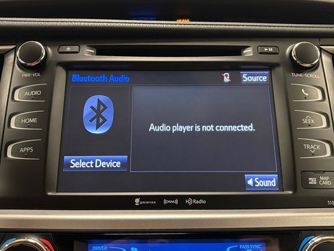 Used 2016 Toyota Highlander XLE AWD/4WD image 23