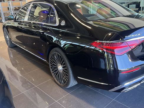 Certified 2022 Mercedes-Benz Maybach S 580 4MATIC image 24