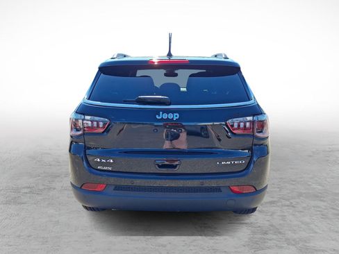 Used 2025 Jeep Compass Limited AWD/4WD image 4