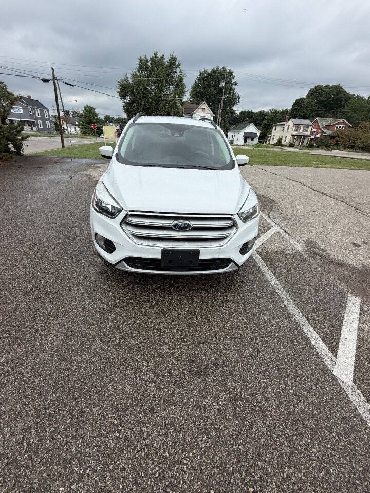 Used 2018 Ford Escape SE w/ Ford Safe & Smart Package AWD/4WD image 5
