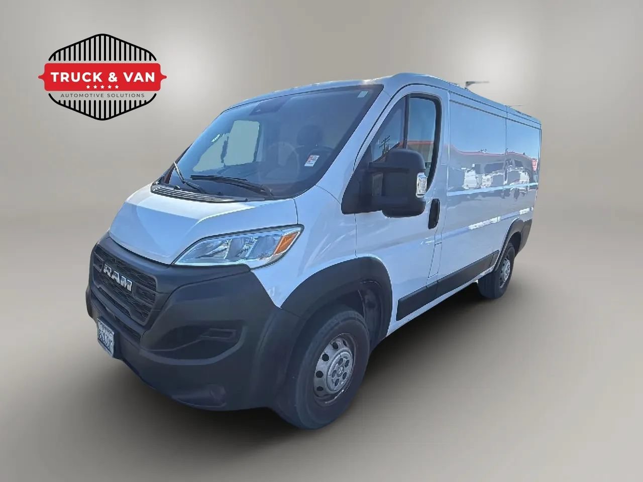 Used 2023 RAM ProMaster 2500 FWD image 1