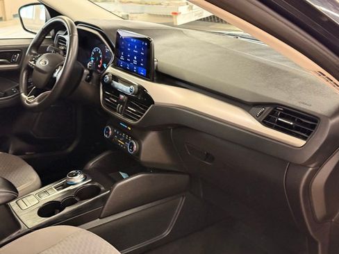 Used 2022 Ford Escape SE w/ Convenience Package FWD image 24